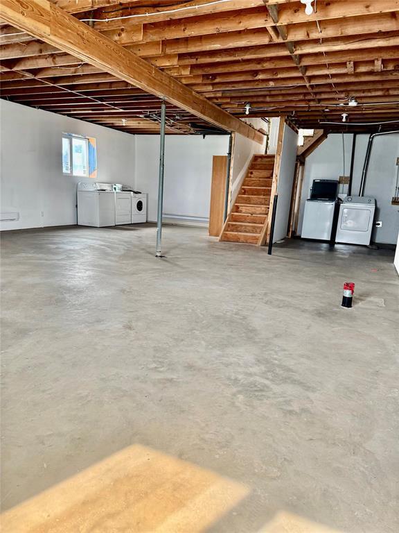 819 5Th Avenue, Reston, MB - Indoor Photo Showing Basement