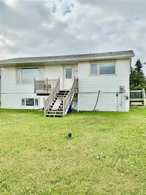 819 5Th Avenue, Reston, MB - Outdoor