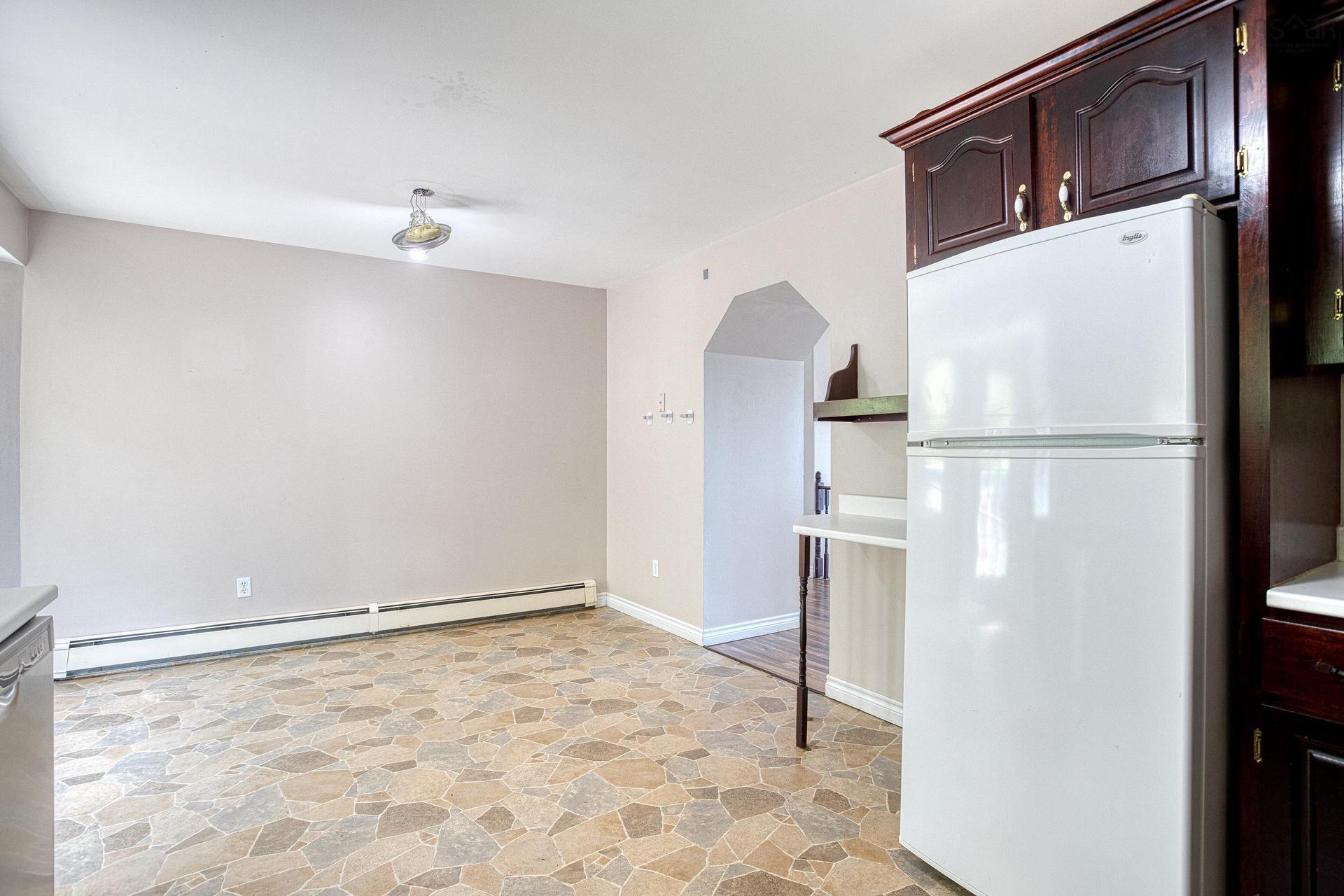 4 Ocono Court, Dartmouth, NS - Indoor