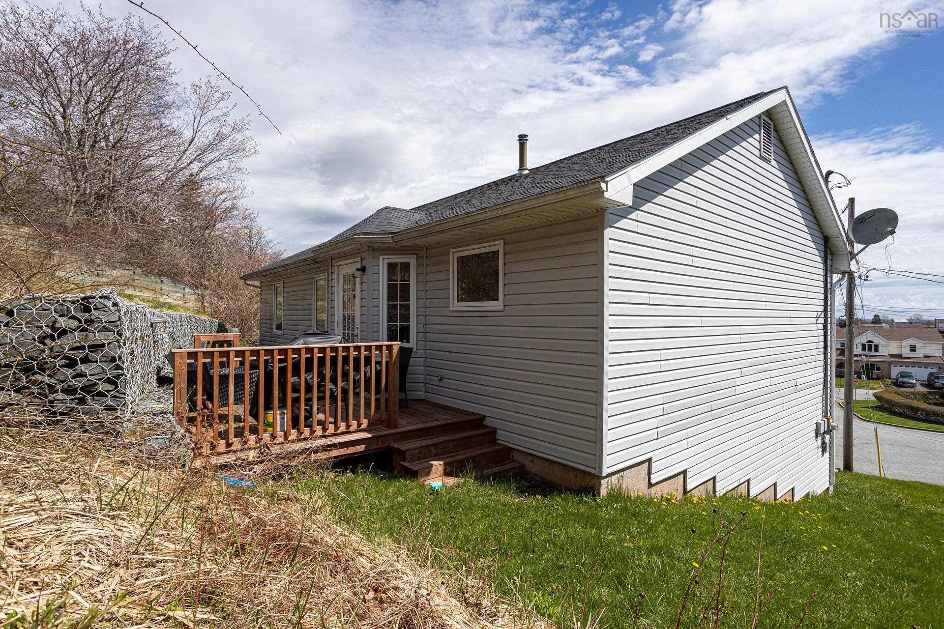 4 Ocono Court, Dartmouth, NS - Outdoor