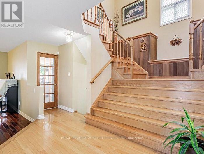 Perfect Combination of Space, Comfort &Convenience - 3364 Ingram Road, Mississauga, ON - Indoor Photo Showing Other Room