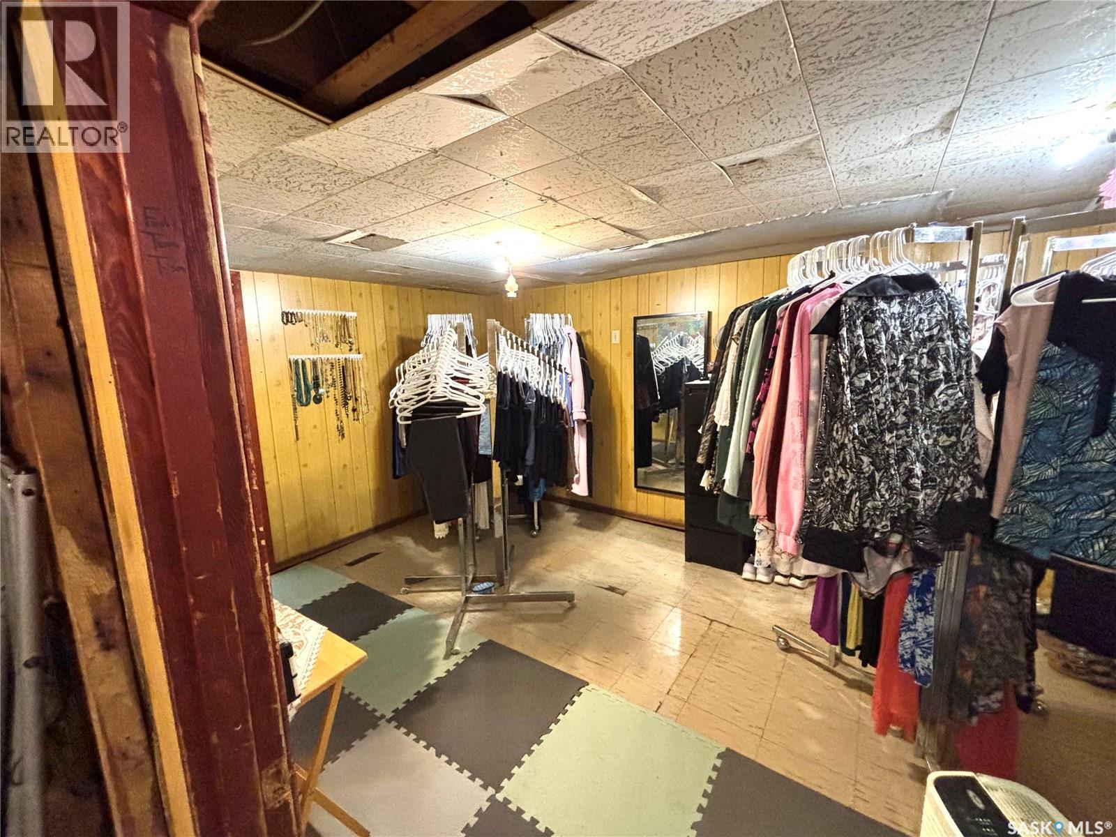 465 1St Avenue S, Duck Lake, SK - Indoor