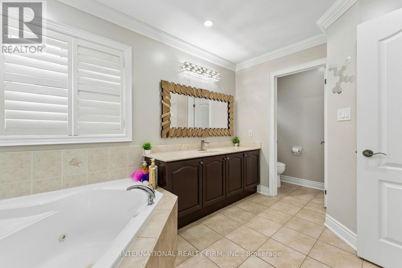 8 Redwillow Road, Brampton, ON - Indoor Photo Showing Bathroom