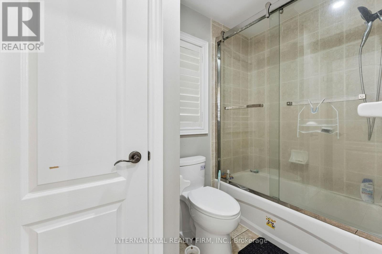 8 Redwillow Road, Brampton, ON - Indoor Photo Showing Bathroom