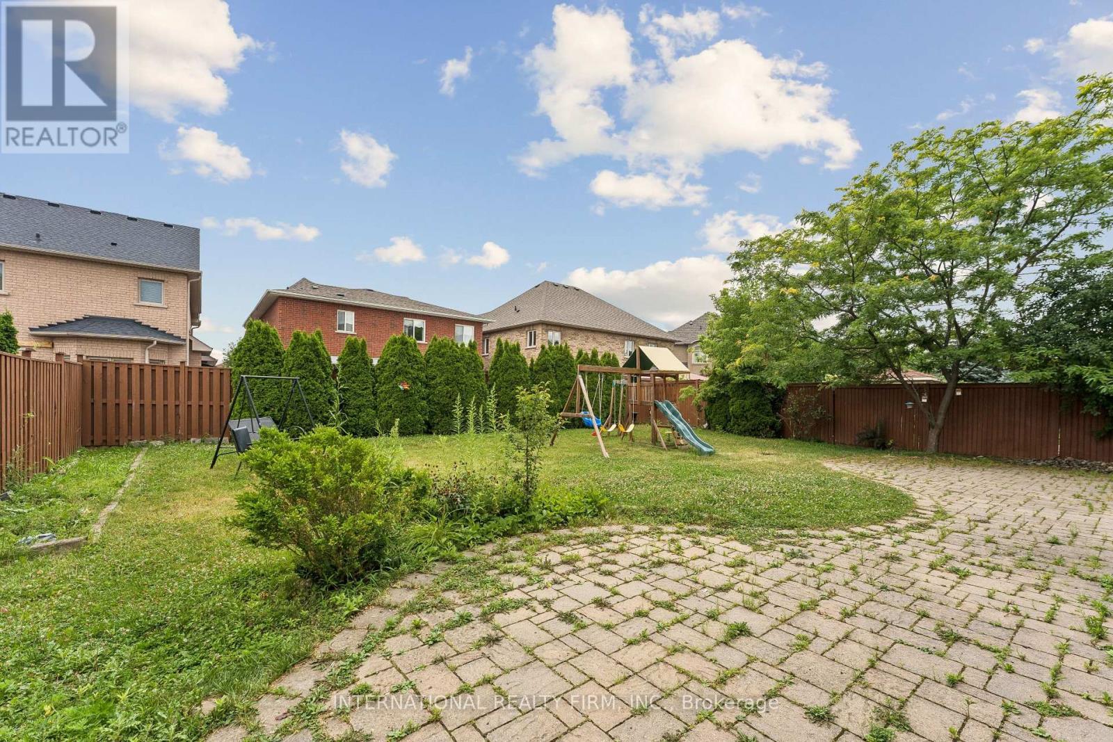 8 Redwillow Road, Brampton, ON - Outdoor
