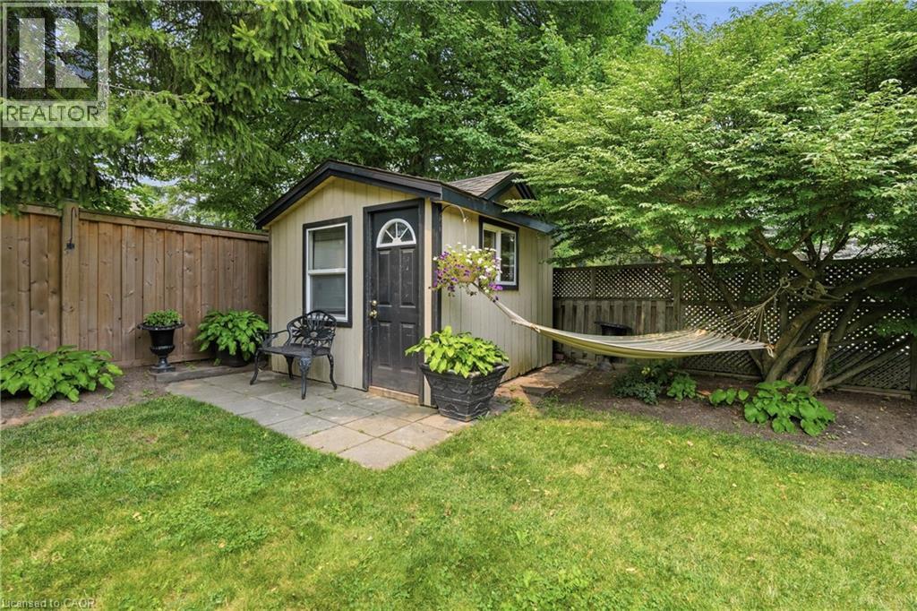 332 Woodworth Drive W, Ancaster, ON - Outdoor