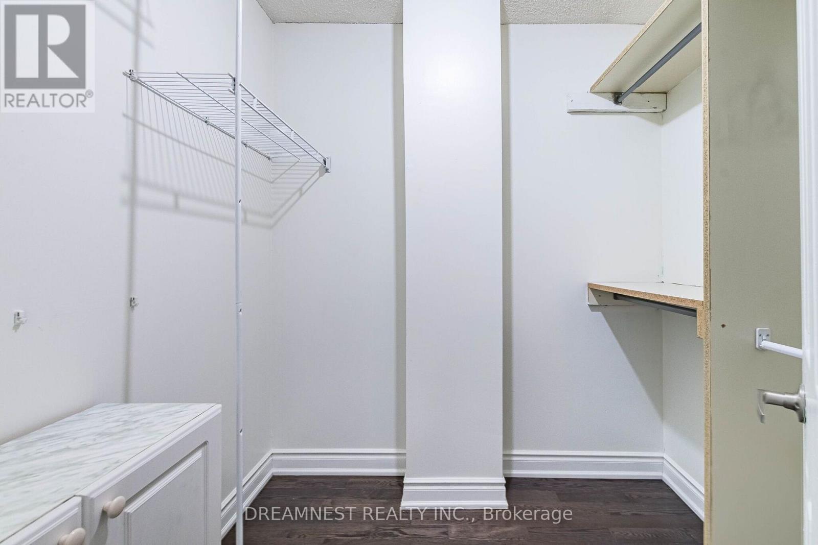 5959 Ladyburn Crescent, Mississauga, ON - Indoor