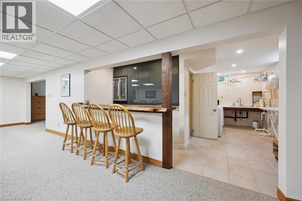 410 Avenue Road, Cambridge, ON - Indoor