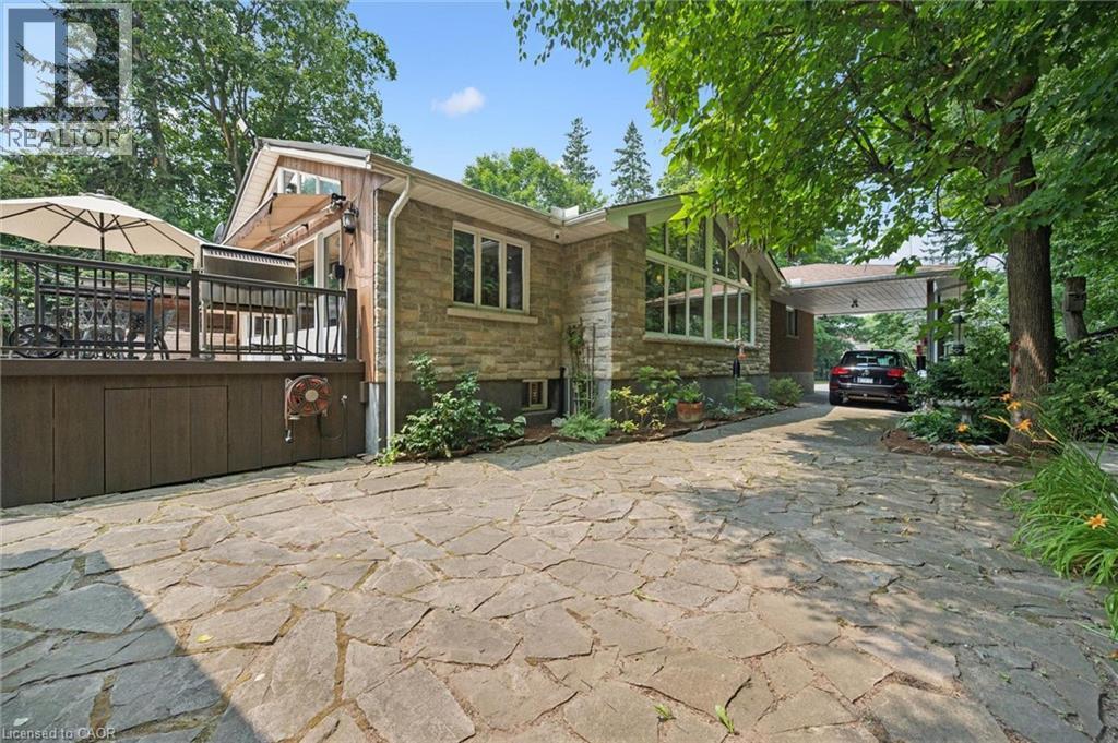 410 Avenue Road, Cambridge, ON - Outdoor