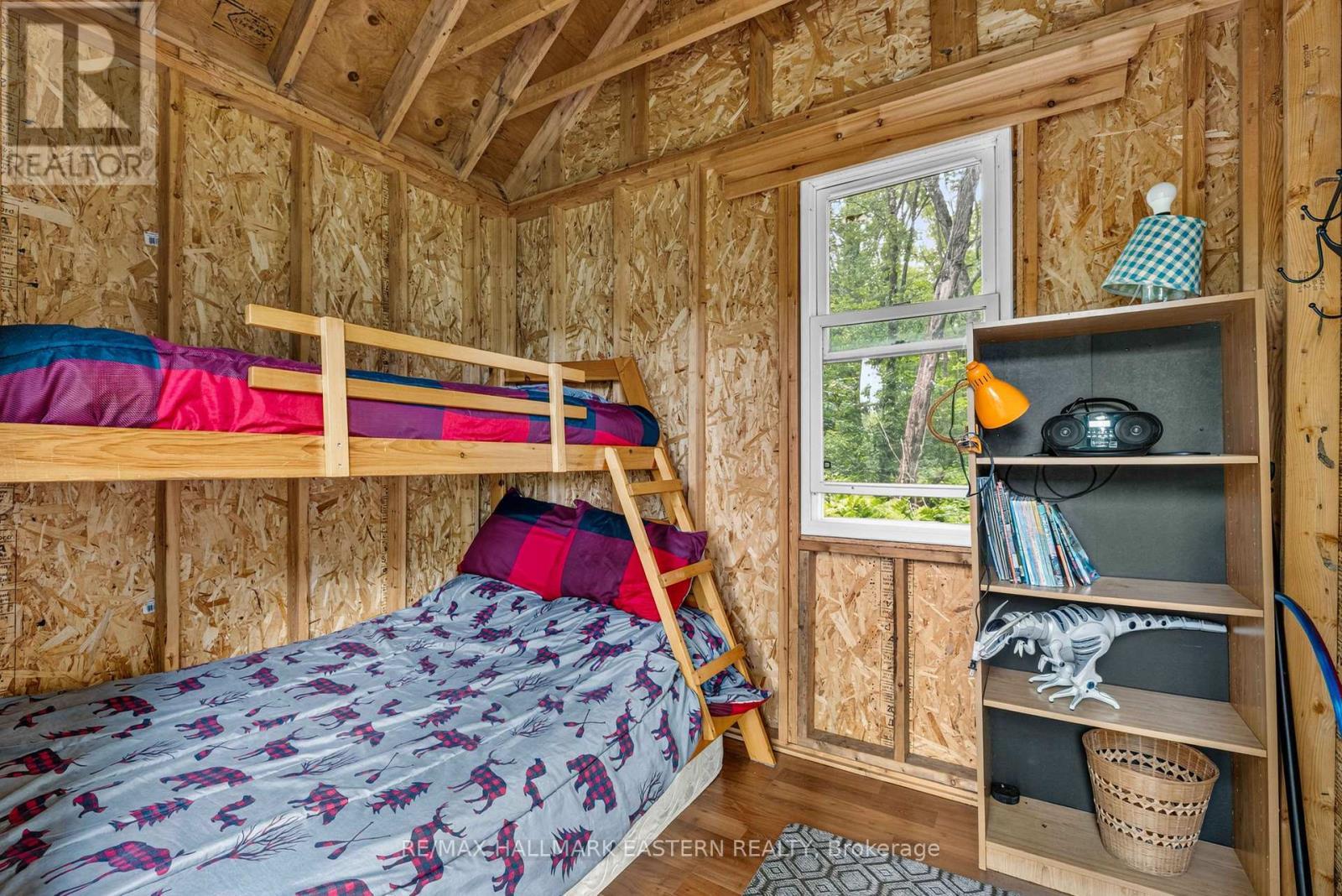 Room to sleep 3 more - 730 Mervin Line, Cavan Monaghan (Cavan-Monaghan), ON - Indoor Photo Showing Bedroom