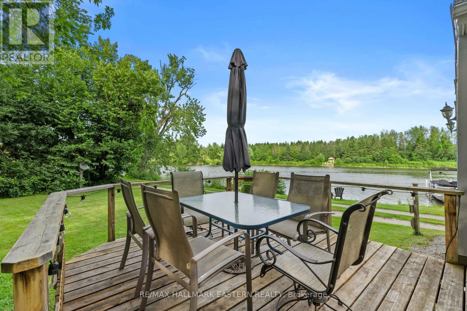 Room to entertain - 730 Mervin Line, Cavan Monaghan (Cavan-Monaghan), ON - Outdoor With Deck Patio Veranda