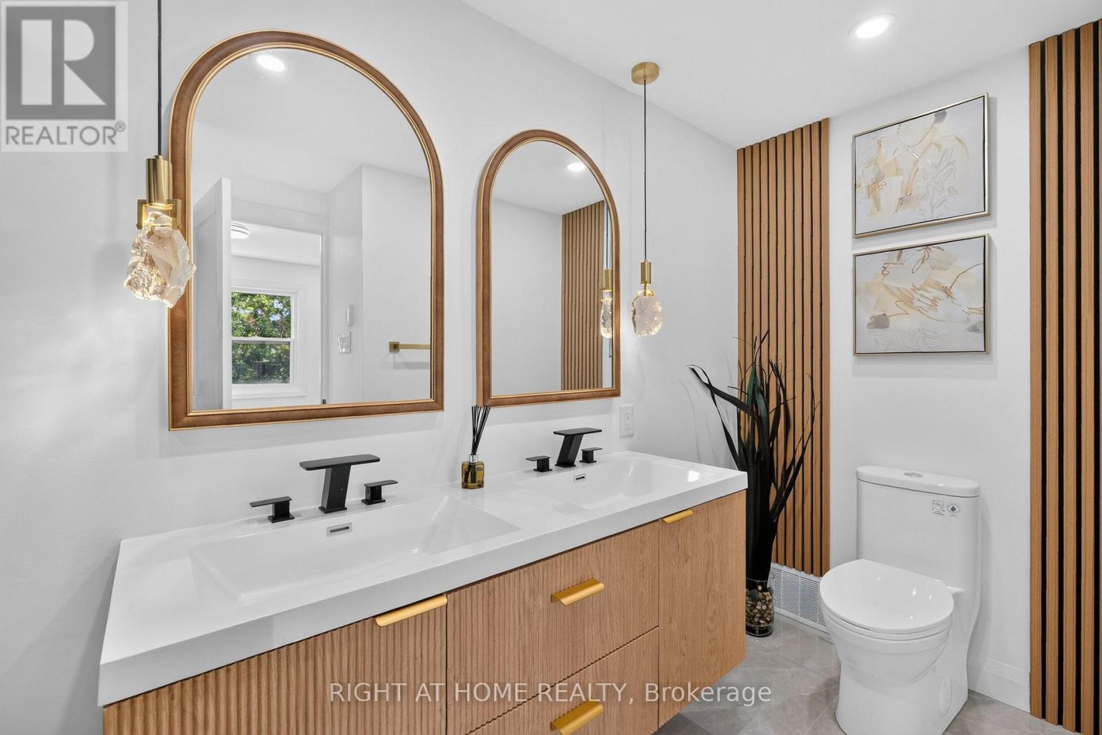 200 Island Park Drive, Ottawa, ON - Indoor Photo Showing Bathroom
