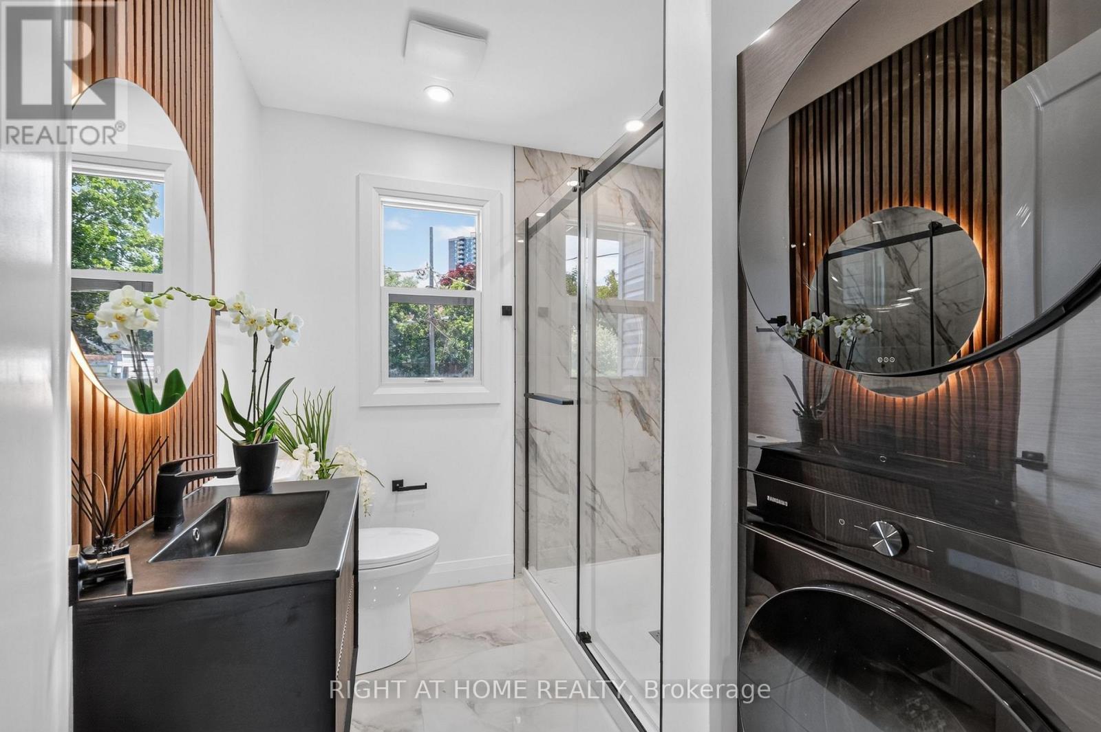 200 Island Park Drive, Ottawa, ON - Indoor Photo Showing Laundry Room