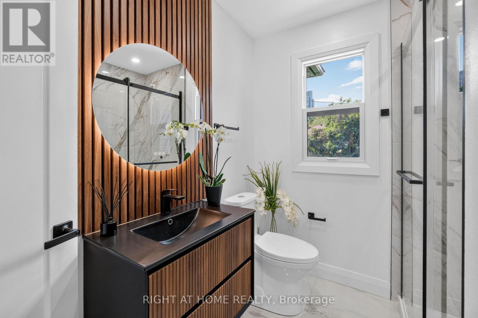 200 Island Park Drive, Ottawa, ON - Indoor Photo Showing Bathroom