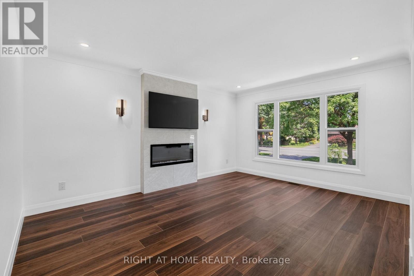 200 Island Park Drive, Ottawa, ON - Indoor Photo Showing Living Room With Fireplace