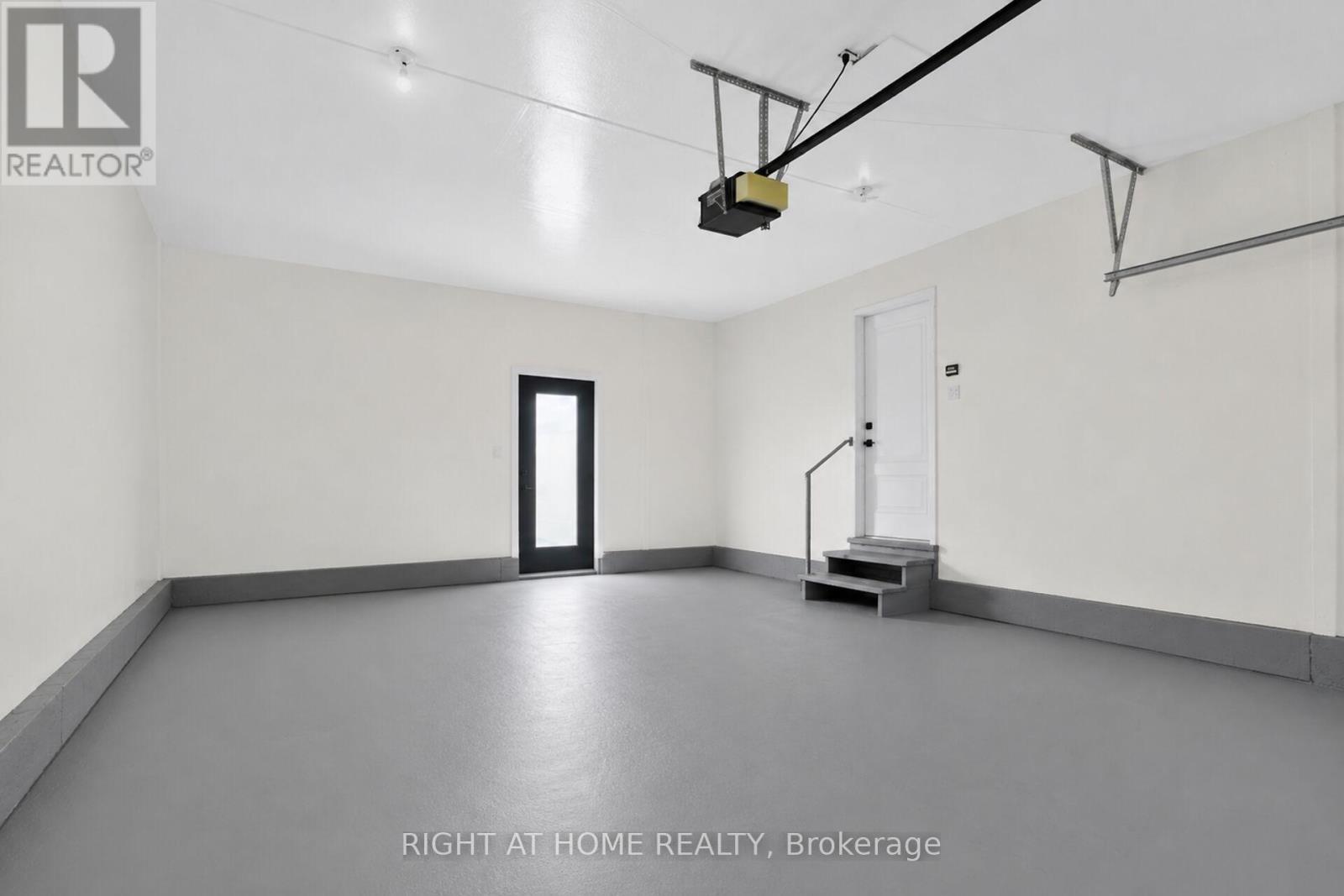 200 Island Park Drive, Ottawa, ON - Indoor