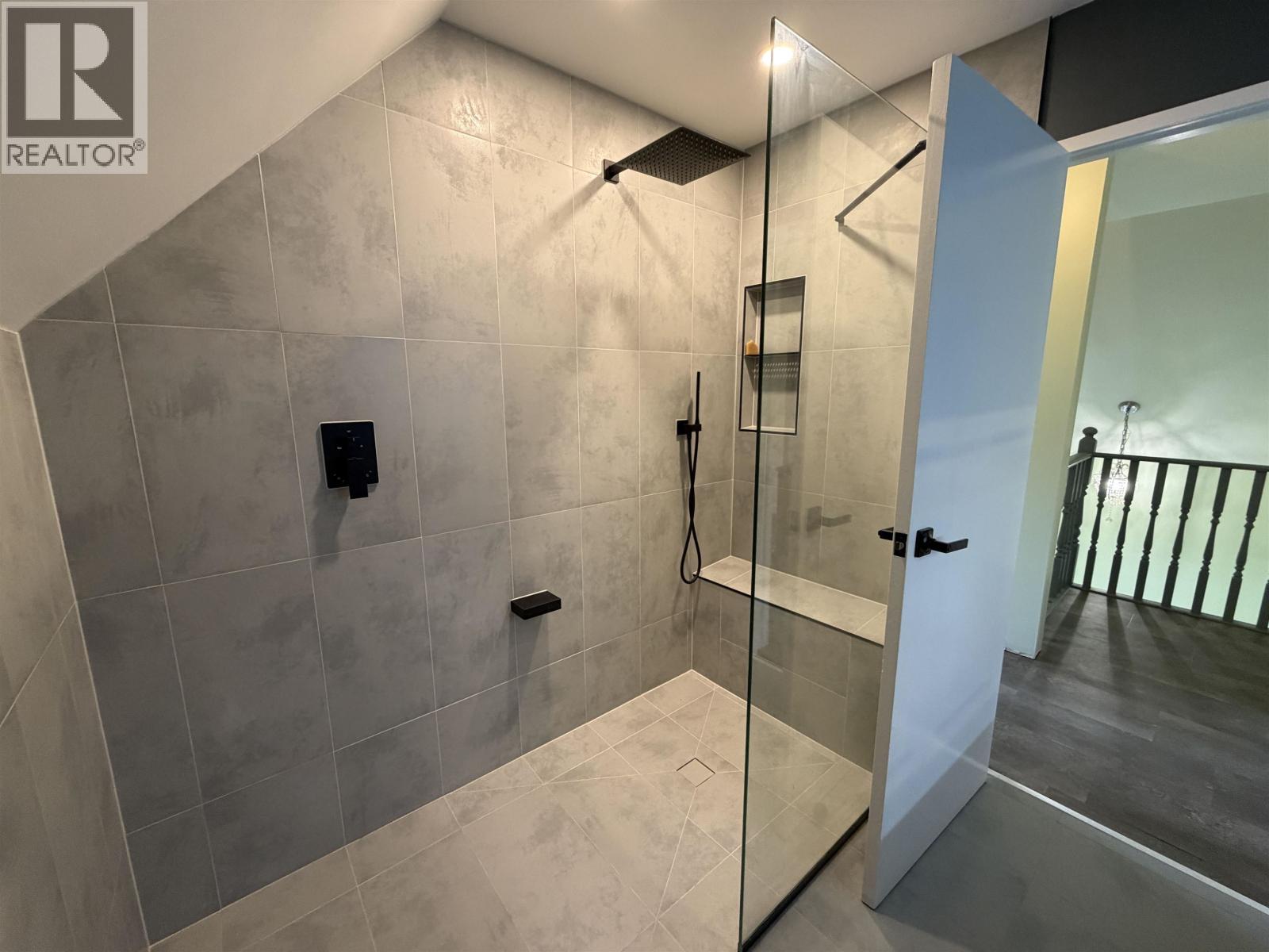 12915 Eagle Road, Telkwa, BC - Indoor Photo Showing Bathroom
