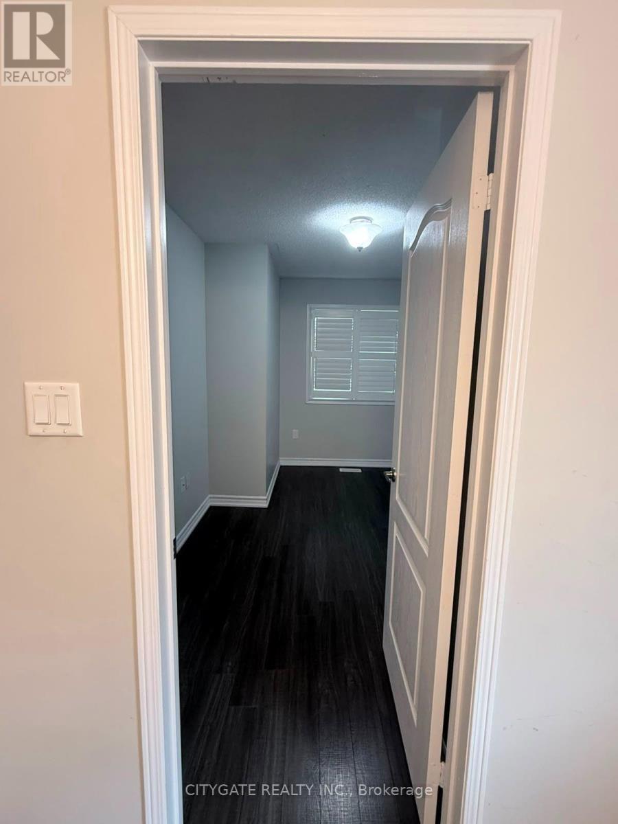 Main/Second - 124 Crystalview Crescent E, Brampton, ON - Indoor Photo Showing Other Room