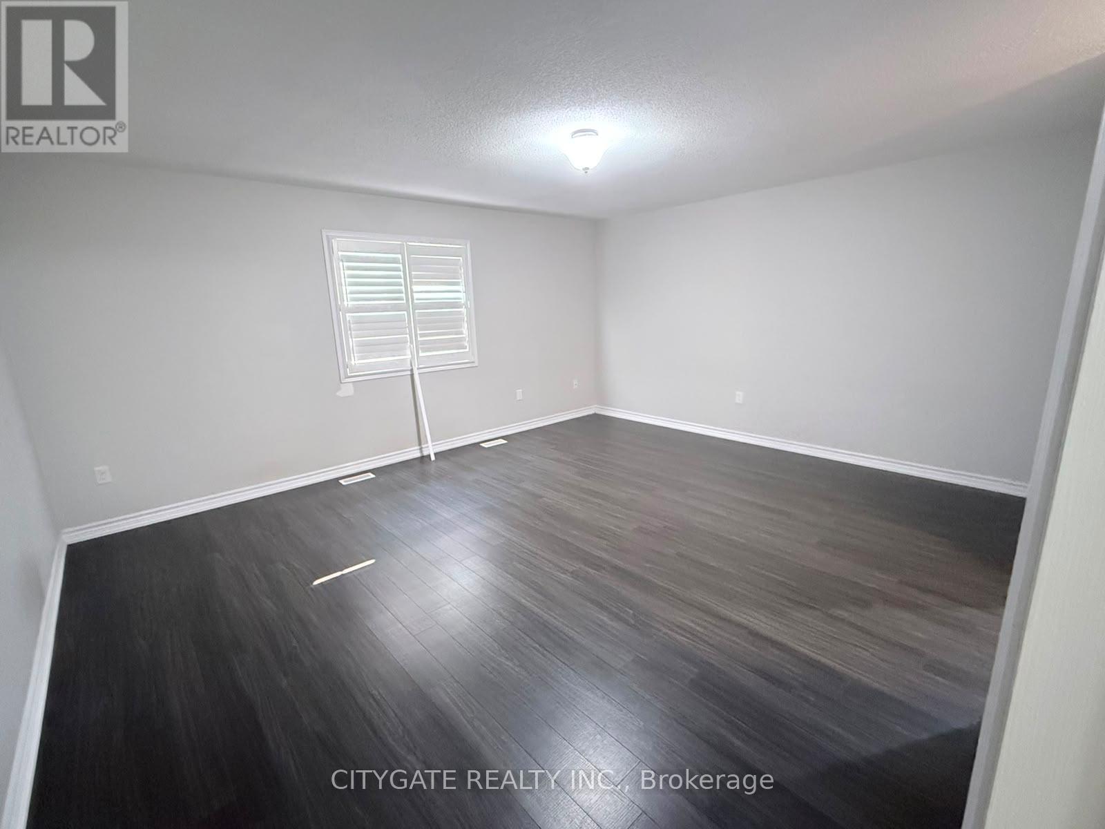 Main/Second - 124 Crystalview Crescent E, Brampton, ON - Indoor Photo Showing Other Room