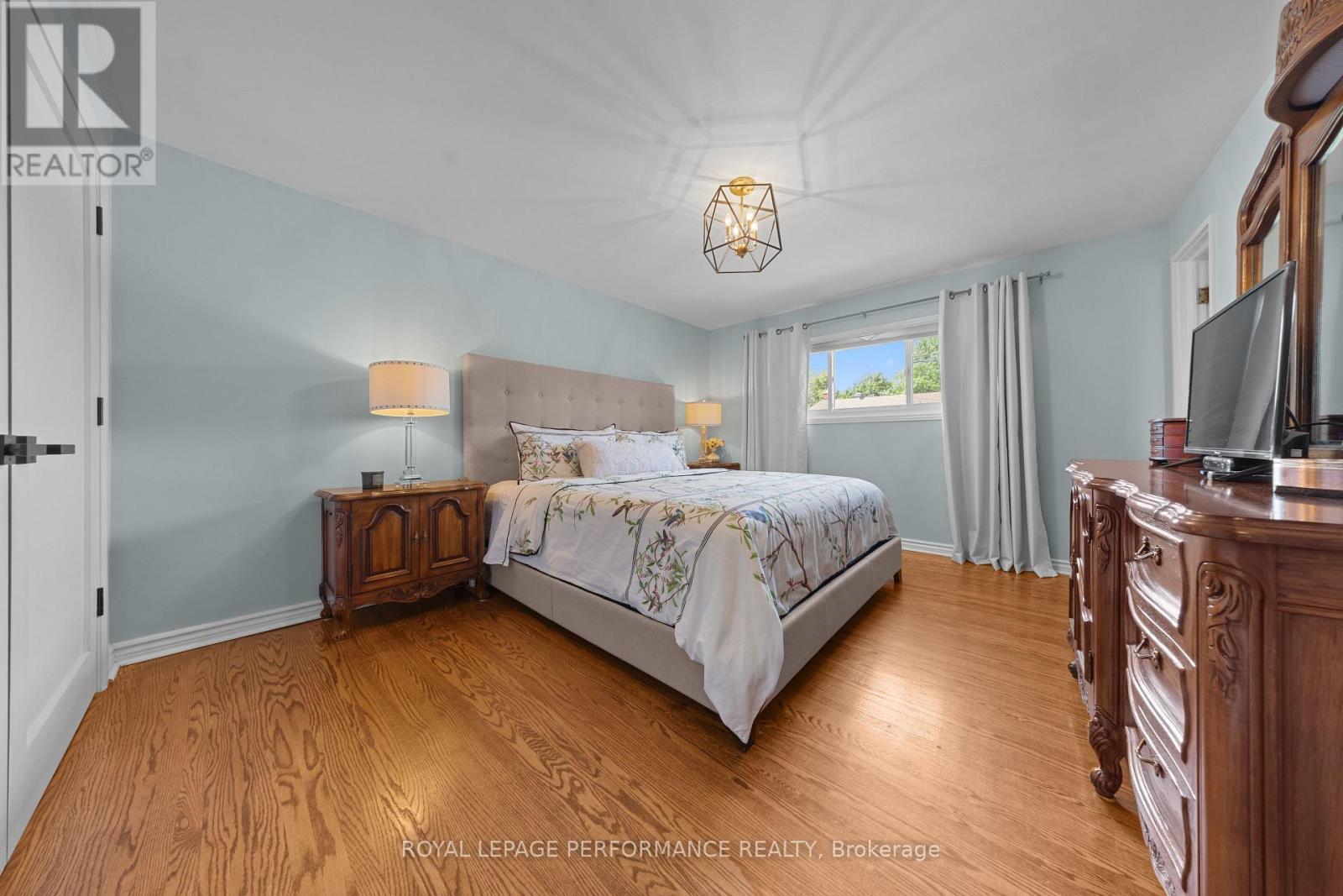2177 Bingham Street, Ottawa, ON - Indoor Photo Showing Bedroom