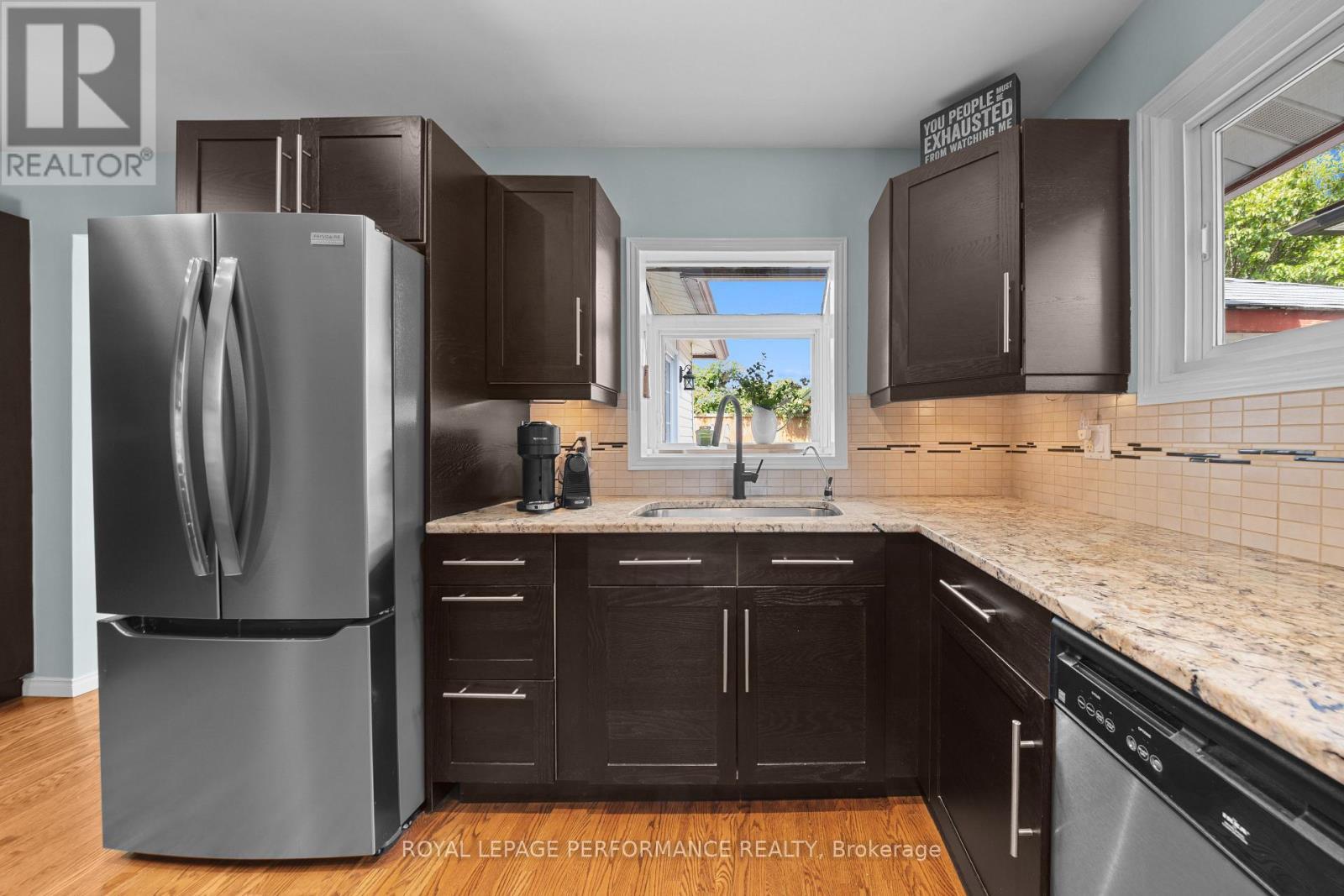 2177 Bingham Street, Ottawa, ON - Indoor Photo Showing Kitchen With Upgraded Kitchen