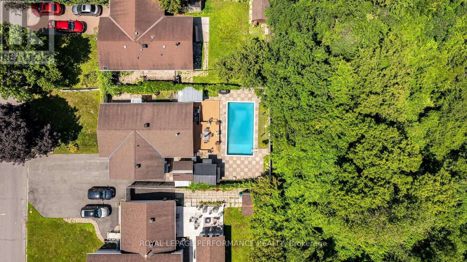 2179 Erinbrook Crescent, Ottawa, ON - Outdoor
