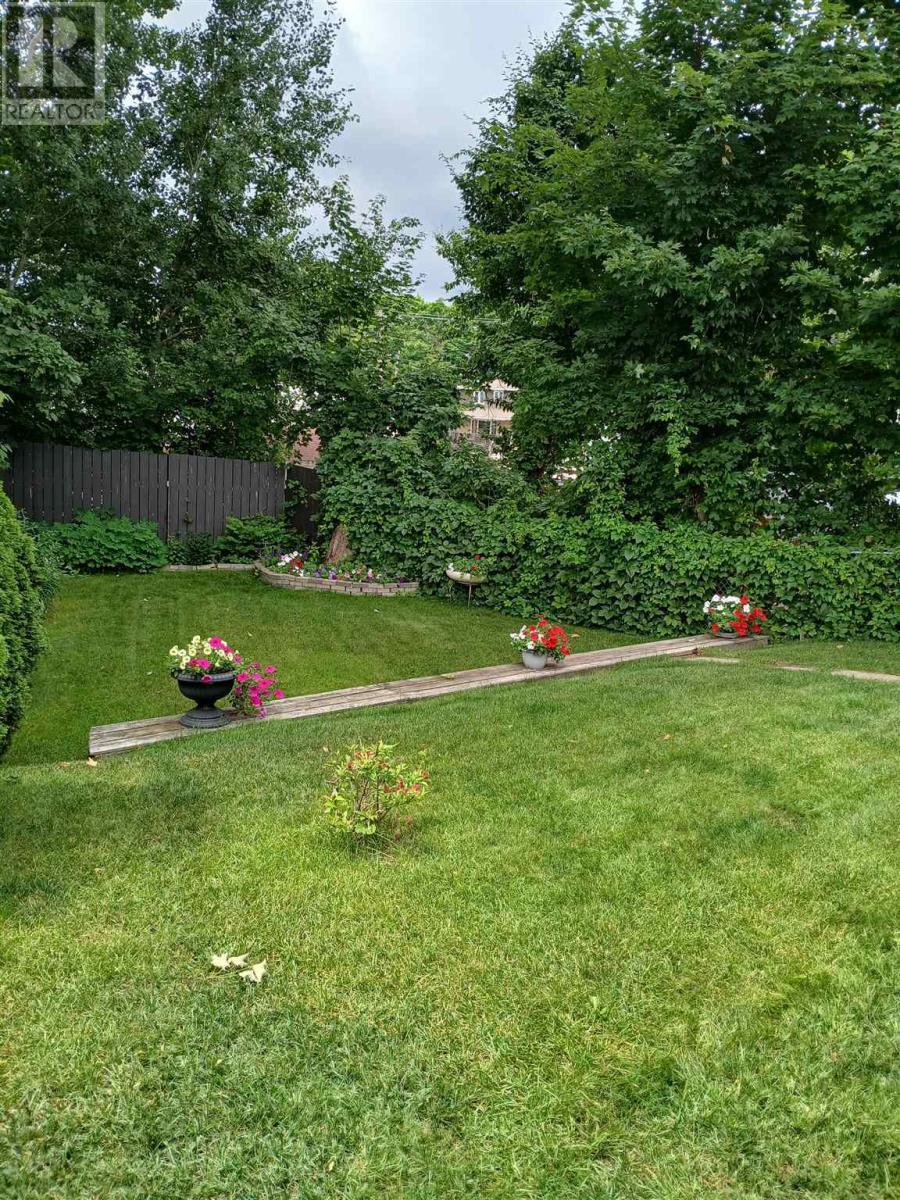 45 Poplar Rd, Elliot Lake, ON - Outdoor