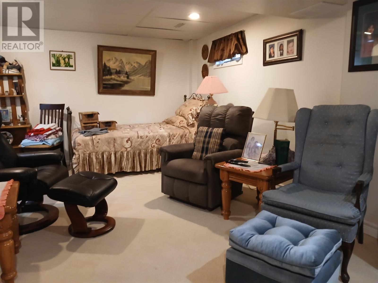 45 Poplar Rd, Elliot Lake, ON - Indoor