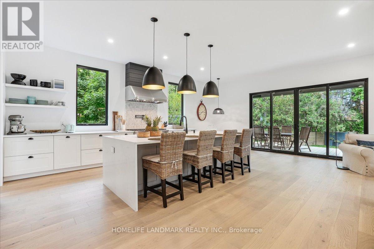 114 Reding Road, Hamilton, ON - Indoor