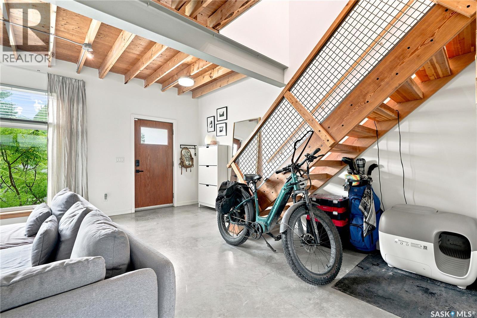 319 D Avenue S, Saskatoon, SK - Indoor Photo Showing Other Room