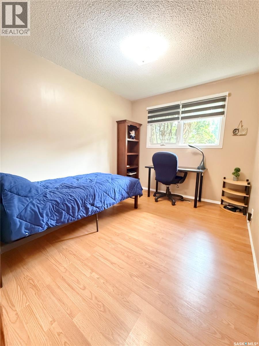 715 Brimacombe Drive, Weyburn, SK - Indoor Photo Showing Bedroom