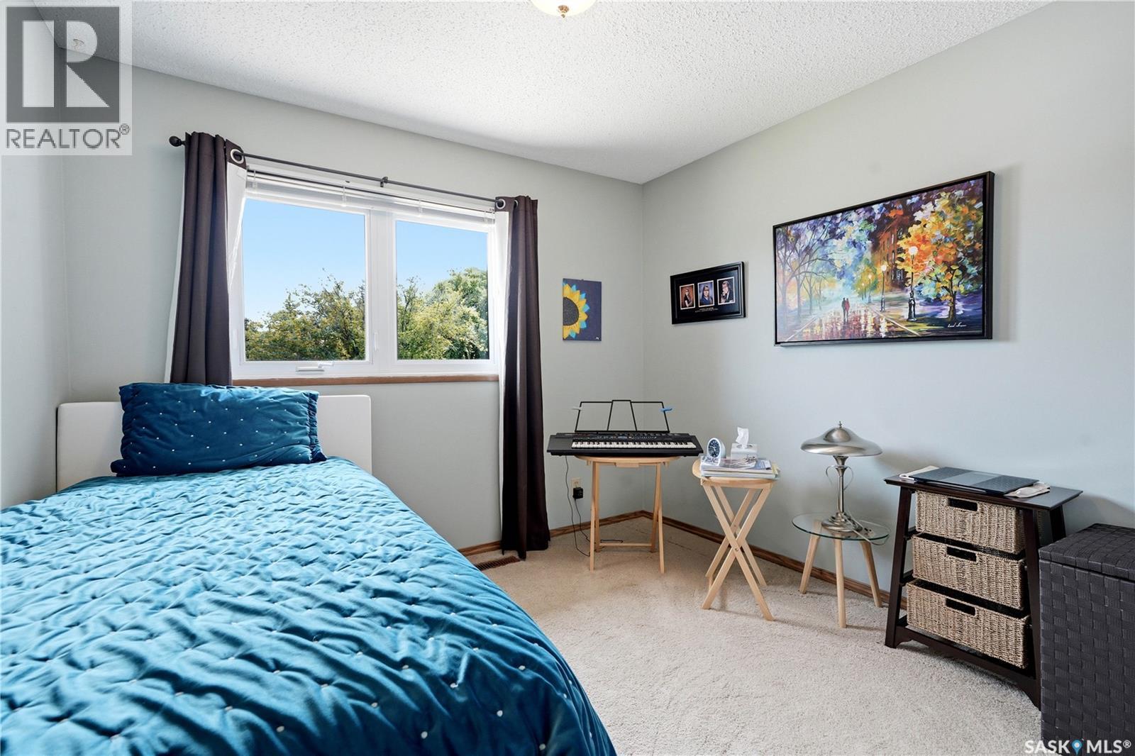515 Frobisher Crescent, Saskatoon, SK - Indoor Photo Showing Bedroom