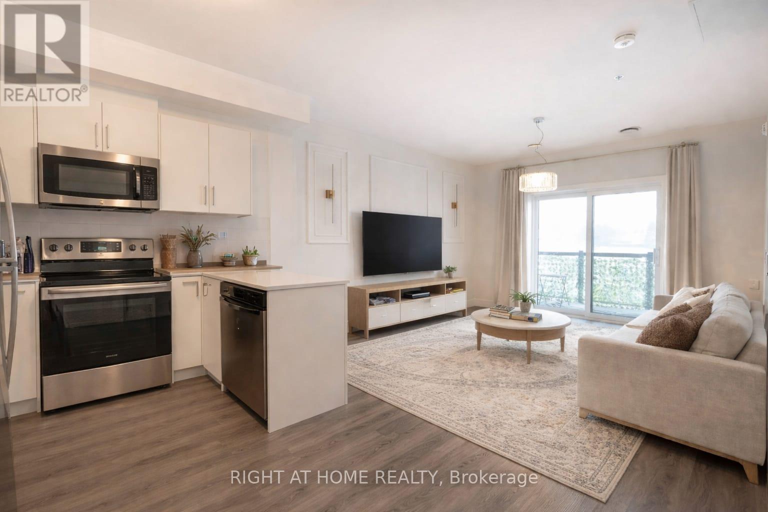 302 - 1000 Lackner Place E, Kitchener, ON - Indoor