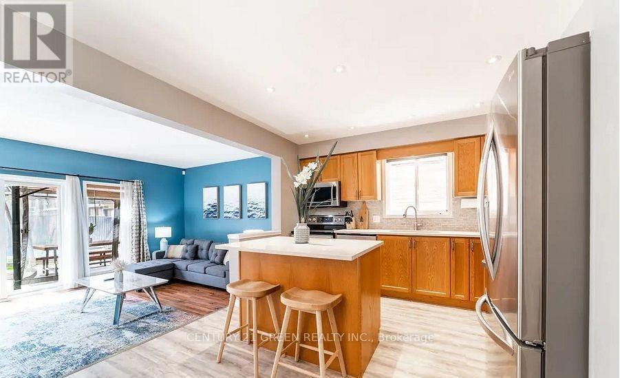 7 Swartz Street, Kitchener, ON - Indoor Photo Showing Other Room