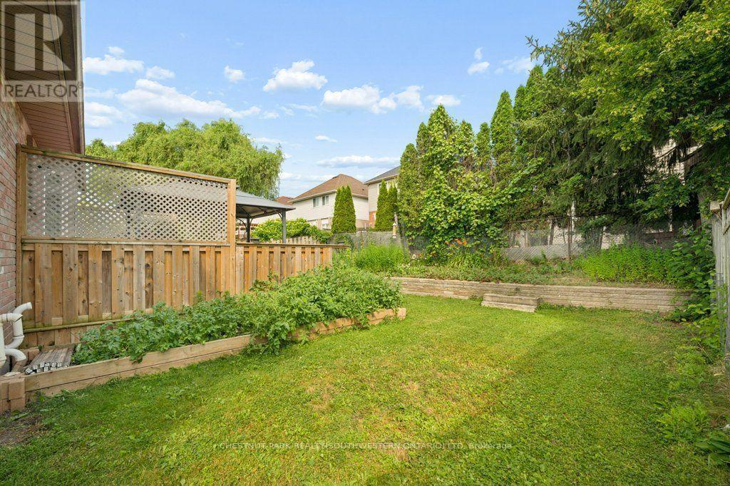 158 Bankside Drive, Kitchener, ON - Outdoor