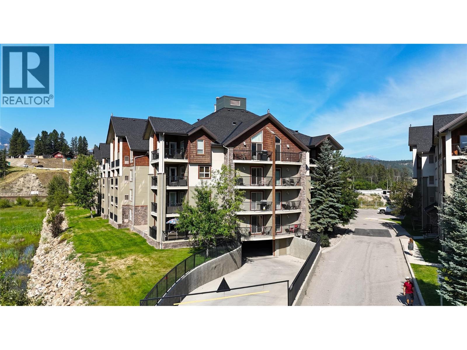 205 Third Avenue Unit# 1403, Invermere, BC - Outdoor