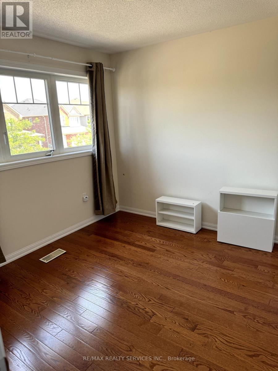 30 Arkwright Drive, Brampton, ON - Indoor Photo Showing Other Room