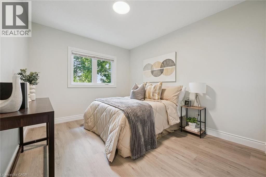 89 Woolwich Street Unit# 10, Waterloo, ON - Indoor Photo Showing Bedroom