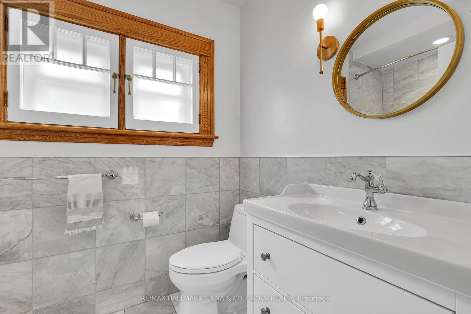 50 Willard Street, Ottawa, ON - Indoor Photo Showing Bathroom