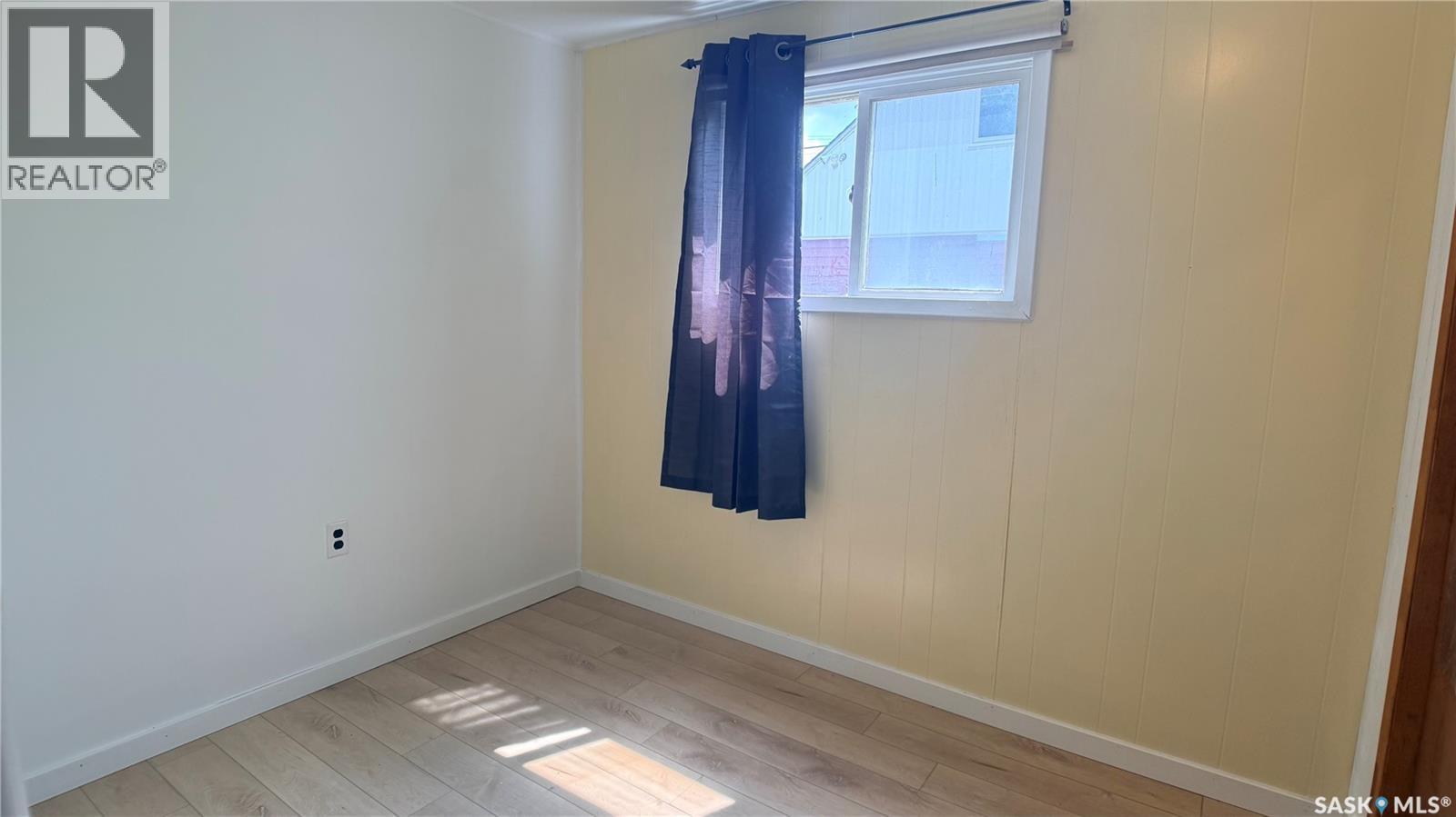 605 2Nd Street, Estevan, SK - Indoor Photo Showing Other Room