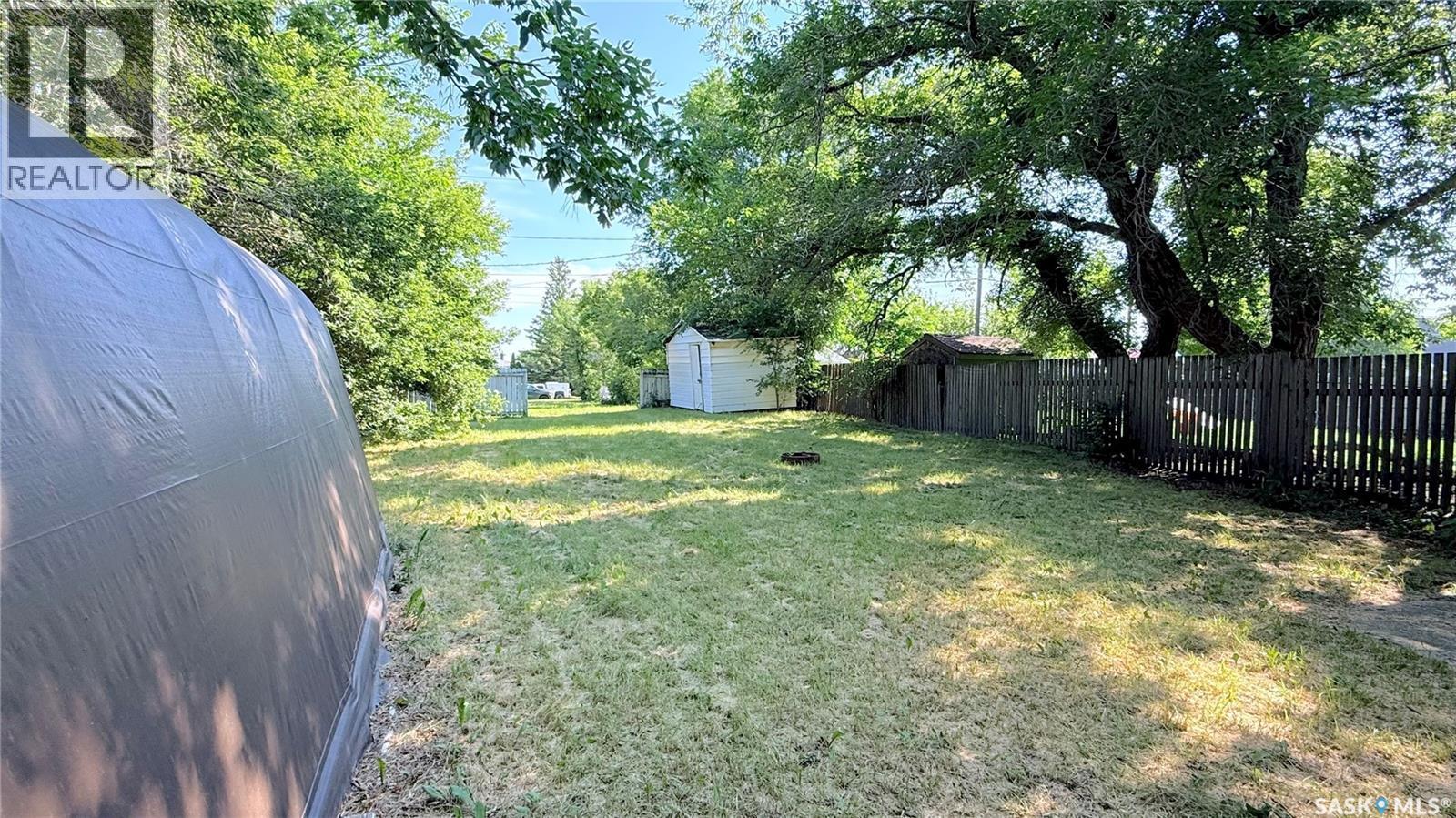 605 2Nd Street, Estevan, SK - Outdoor