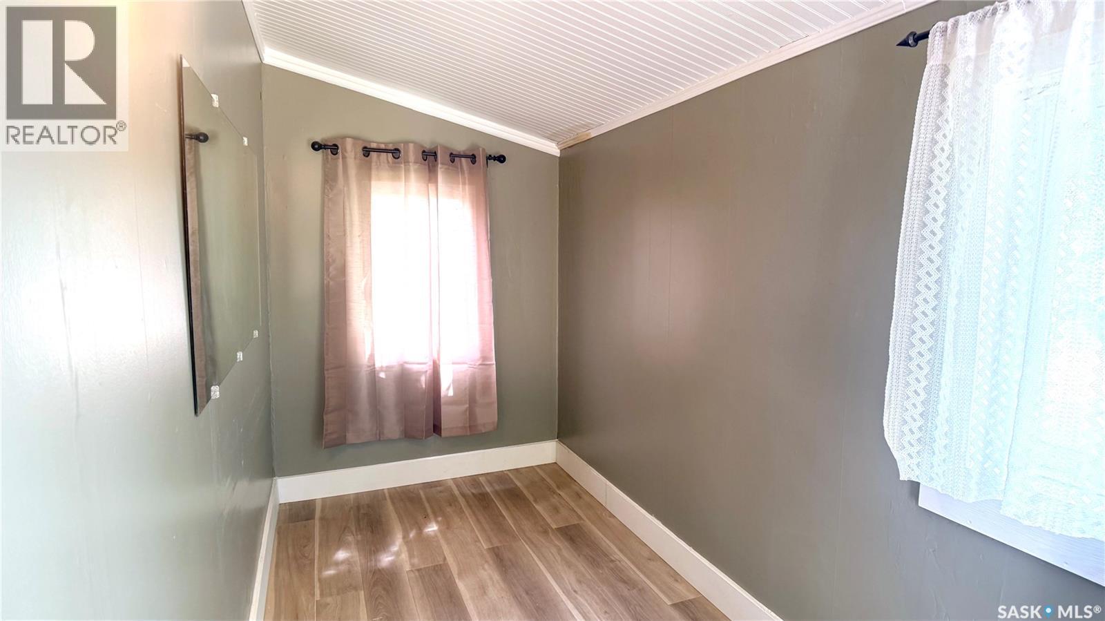 605 2Nd Street, Estevan, SK - Indoor Photo Showing Other Room