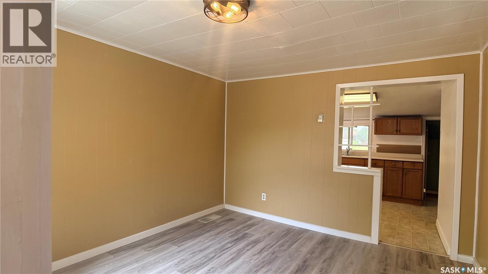 605 2Nd Street, Estevan, SK - Indoor Photo Showing Other Room