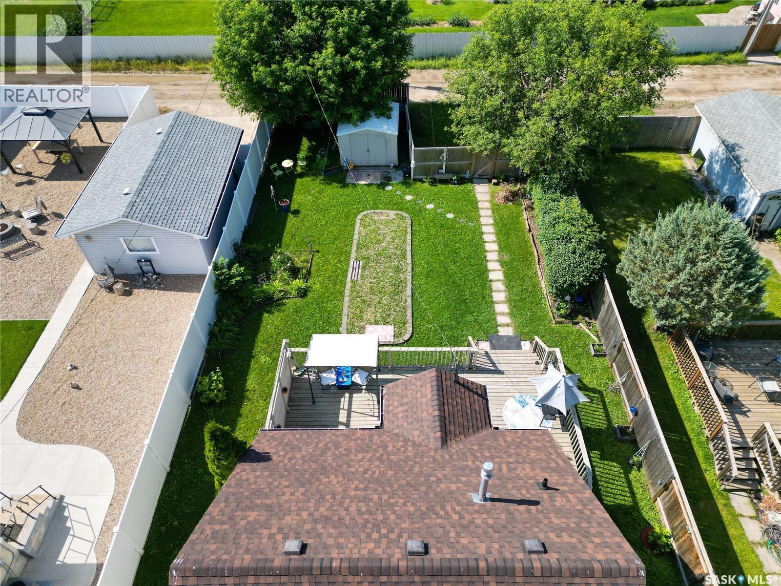 931 4Th Street E, Prince Albert, SK - Outdoor