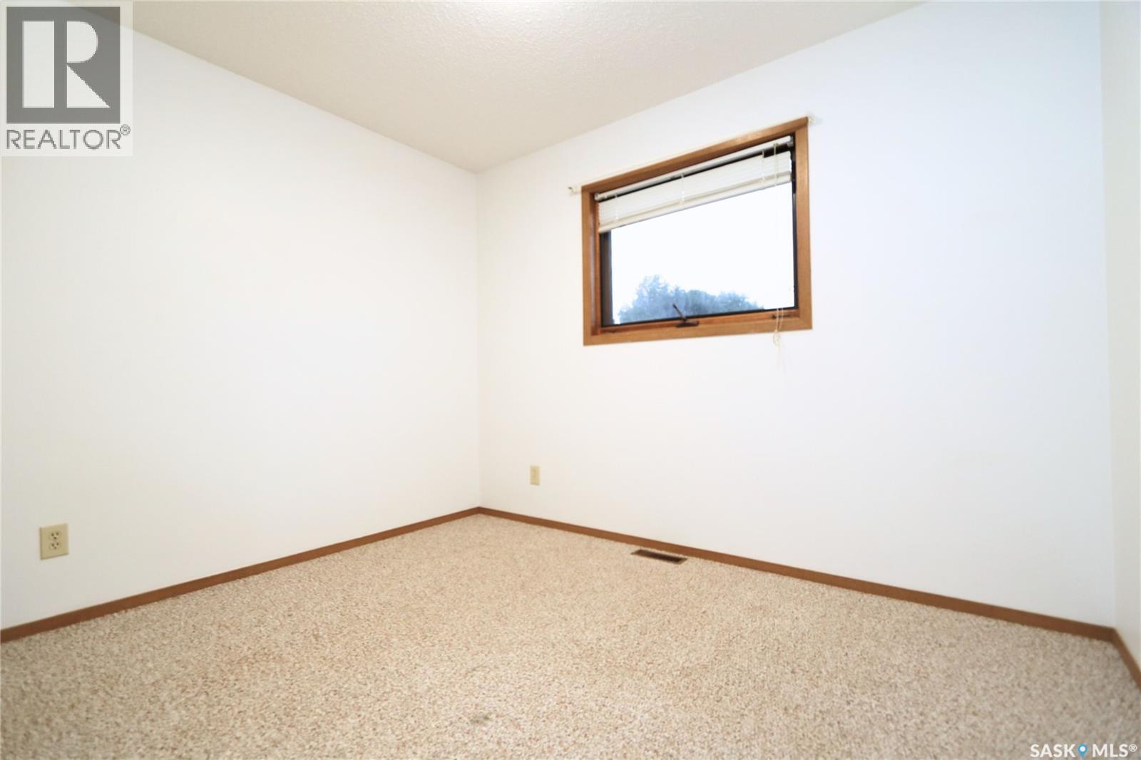 2 Spice Drive, Yorkton, SK - Indoor Photo Showing Other Room