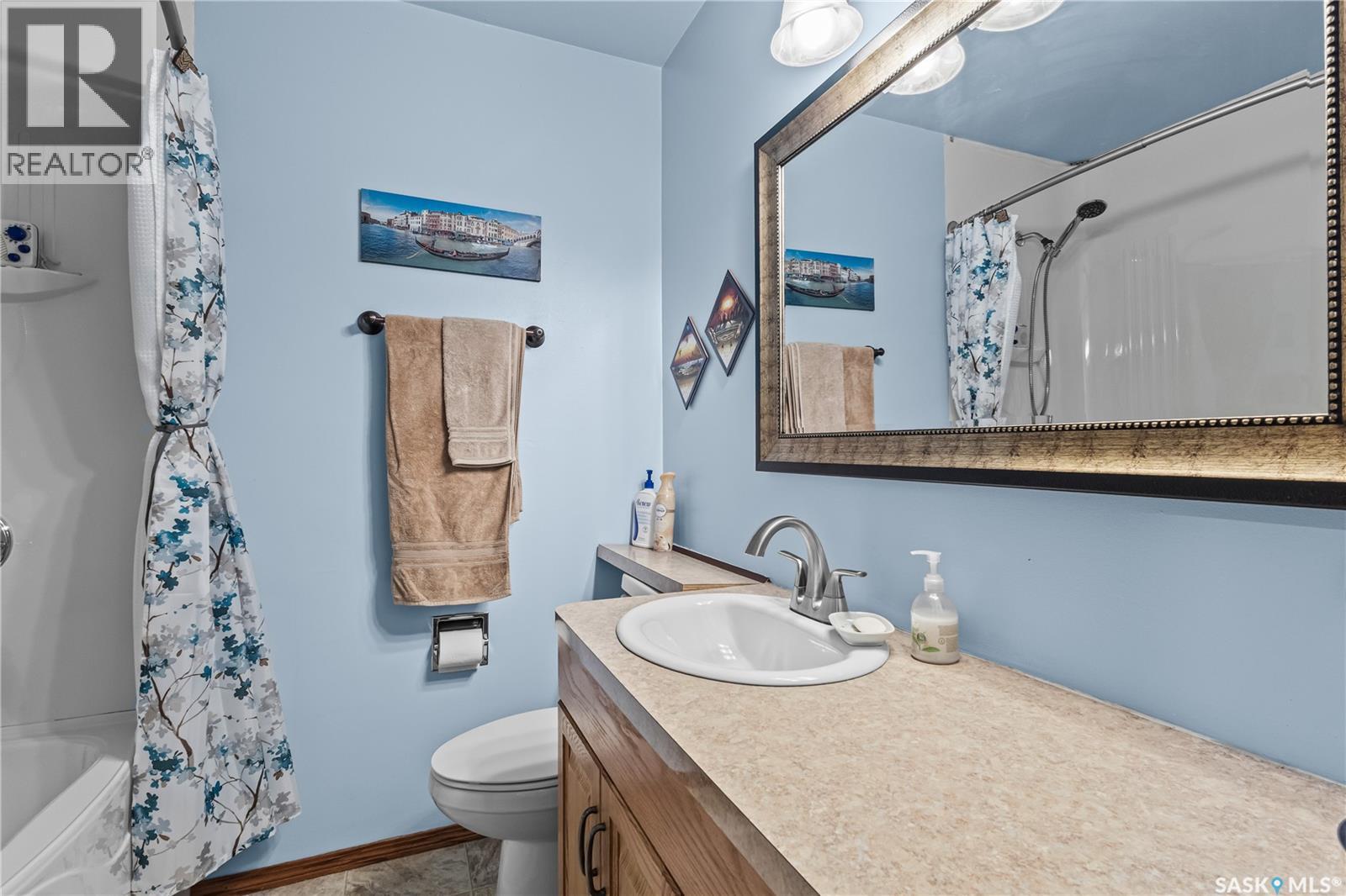 1201 Mckay Drive, Prince Albert, SK - Indoor Photo Showing Bathroom