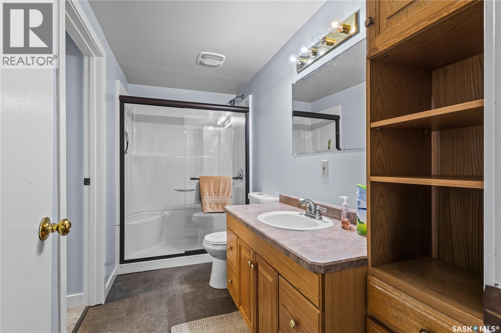 1201 Mckay Drive, Prince Albert, SK - Indoor Photo Showing Bathroom