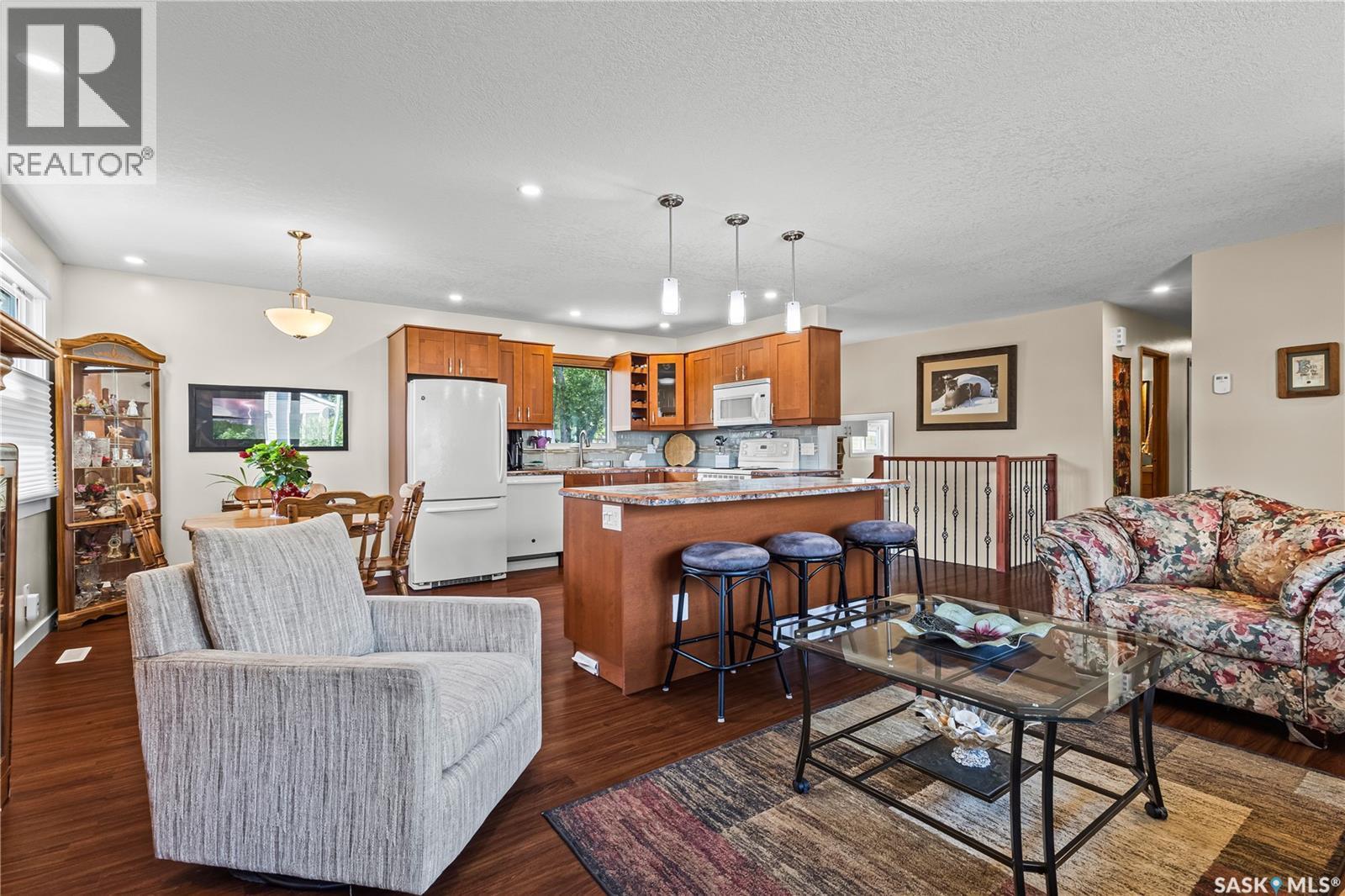 1201 Mckay Drive, Prince Albert, SK - Indoor Photo Showing Living Room