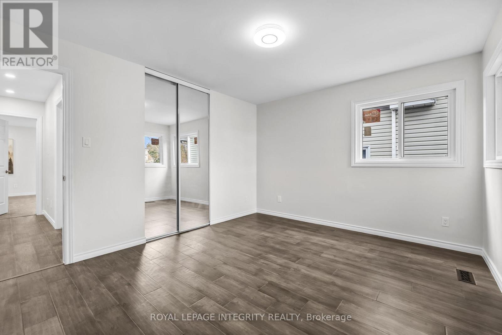 83 Saddle Crescent, Ottawa, ON - Indoor Photo Showing Other Room