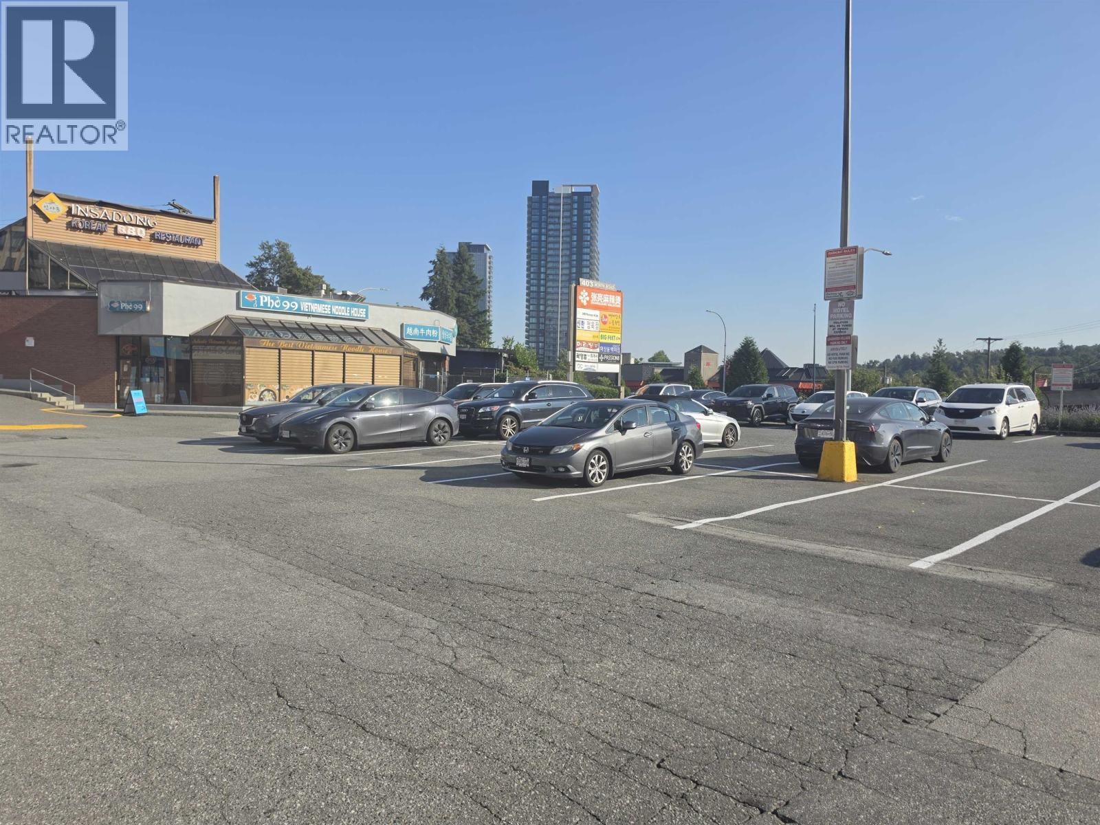 203 403 North Road, Coquitlam, BC